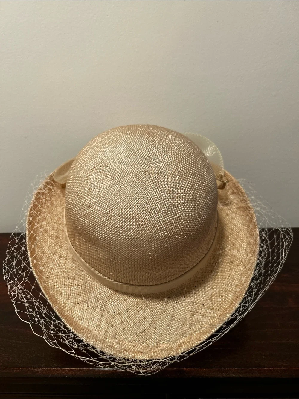 Vintage Style Straw Fascinator Hat with Organza Bow and Veil